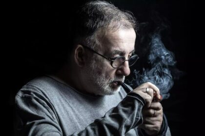 Θάνος Μικρούτσικος Παλλάς λαϊκά τραγούδια Μητσιάς Κότσιρας Μπάσης Νέγκα