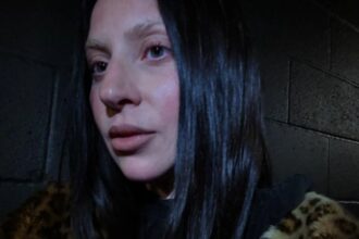 Η Lady Gaga μιλά για την καλοσύνη και την ανάγκη αγάπης σε δύσκολες εποχές