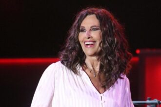 Ελευθερία Αρβανιτάκη στο στούντιο για την ηχογράφηση του Δυο Ψίχουλα