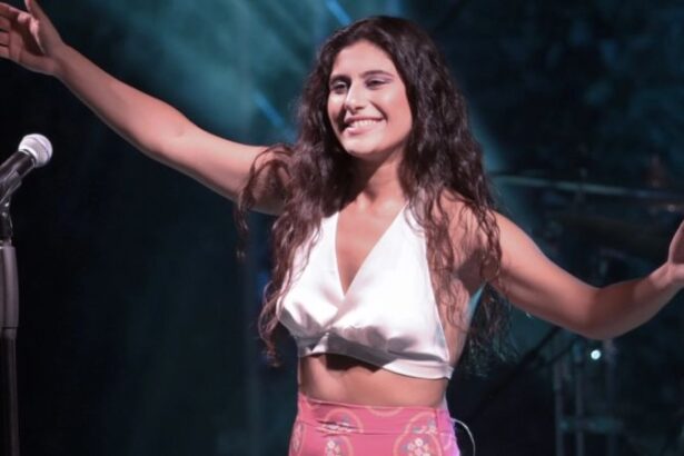 Μαρίνα Σπανού τραγουδά Λιόλιου σε συναυλία – viral στιγμή με το κοινό
