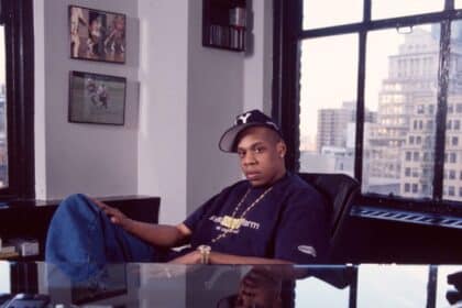 Jay-Z σε φωτογραφία αρχείου με αναφορά στο άλμπουμ Reasonable Doubt και τα πρώτα χρόνια της καριέρας του