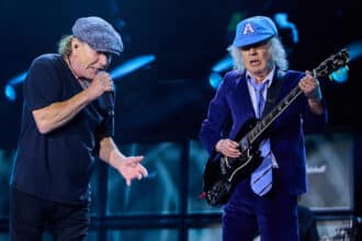 AC/DC στη σκηνή του Melbourne Cricket Ground με τη συναυλία που προκάλεσε σεισμικές δονήσεις