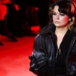 Lola Young στο στούντιο μετά τη διαμάχη για το «Messy»