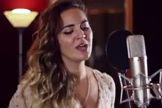 Ρία Ελληνίδου, πλατινένιο album, Panik Platinum, απονομή, Δύσκολος Χαρακτήρας, Γιώργος Αρσενάκος, Πέτρος Ιακωβίδης