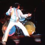 Elvis Presley σε συναυλία στο Las Vegas από το φιλμ “EPiC” του Baz Luhrmann