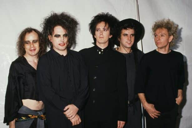 The Cure στην Αθήνα – Η επιστροφή του Robert Smith και της μπάντας στο ΟΑΚΑ