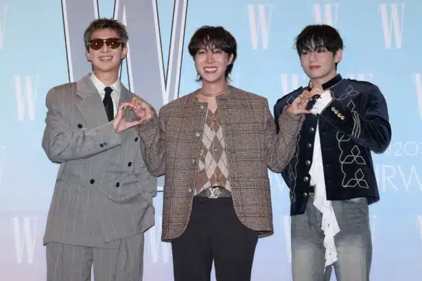 BTS RM σε εκδήλωση στη Σεούλ, ανακοινώνει την ημερομηνία για το comeback
