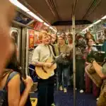 Ed Sheeran στους δρόμους της Νέας Υόρκης στο One Shot With Ed Sheeran για το Netflix