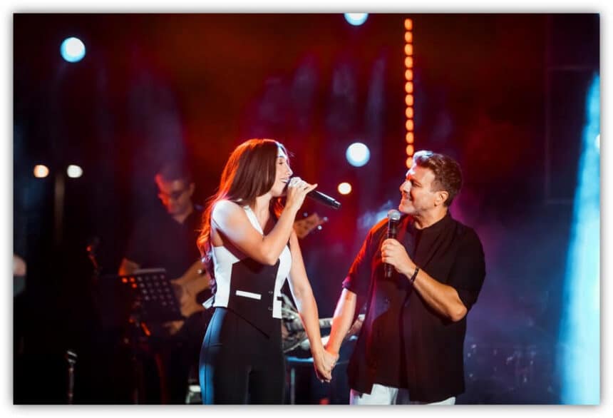 «Γιάννης Πλούταρχος και Κατερίνα σε sold-out εμφάνιση στο Vergina Theatro Θεσσαλονίκης»