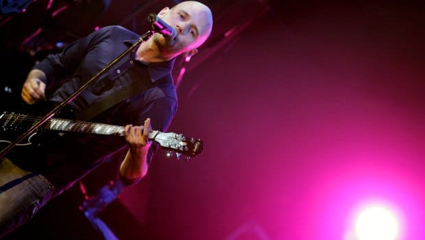 Ο Moby έρχεται στην Πλατεία Νερού για το Release Athens 2026. Μια συναυλία με τις μεγαλύτερες dance επιτυχίες του και ενέργεια που θα ηλεκτρίσει το κοινό. Όλες οι πληροφορίες για τα εισιτήρια και την προπώληση.
