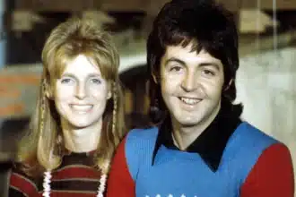 Saoirse Ronan ως Linda McCartney στη βιογραφική ταινία των Beatles του Sam Mendes