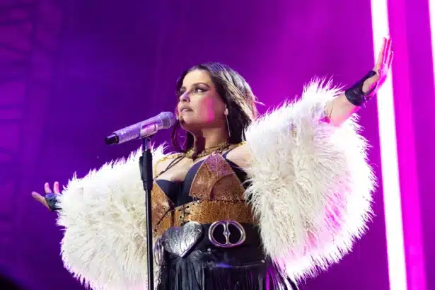 Nelly Furtado τραγουδά στη σκηνή – ανακοινώνει παύση από τις συναυλίες και επικεντρώνεται στη δημιουργία