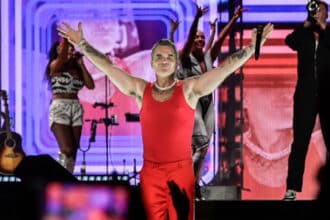 Robbie Williams, Αθήνα, Angels, Rock DJ, συναυλία