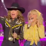 Sabrina Carpenter και Shania Twain τραγουδούν μαζί στη σκηνή του Austin City Limits Festival