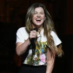 Kelly Clarkson performing Since U Been Gone Spotify Billions Club 2025