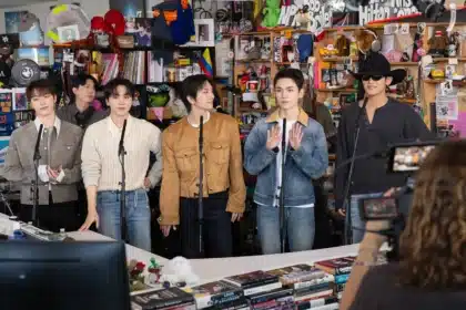 Seventeen στο Tiny Desk του NPR με live εμφάνιση γεμάτη ενέργεια και χαμόγελα