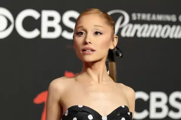 Ariana Grande στο καστ του American Horror Story Season 13 μαζί με Evan Peters και Emma Roberts