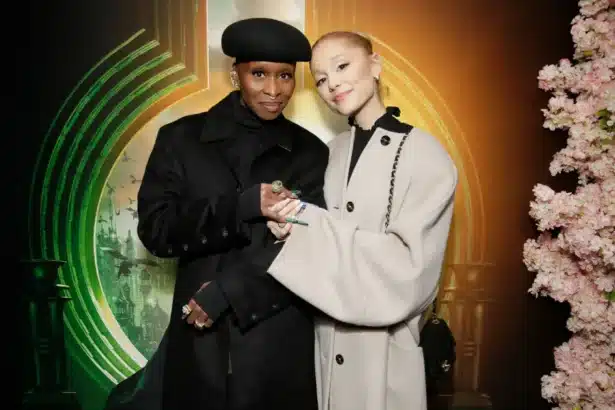 Η Ariana Grande και η Cynthia Erivo τραγουδούν ζωντανά στο Wicked: One Wonderful Night στο Dolby Theatre