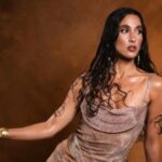 Evangelia tragouda to «Asteio» me synaisthimatiki entasi se aspropamvro video