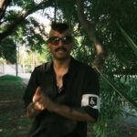 Οι Kadebostany παρουσιάζουν το νέο τους EP Walk a Mile, συνδυάζοντας pop και folk ήχους