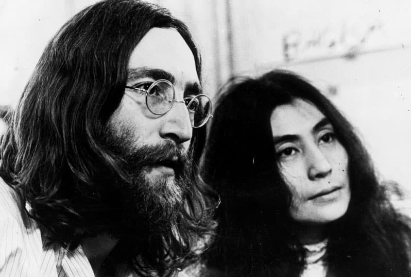John Lennon kai Yoko Ono sto studio kata tin ichografisi tou Double Fantasy to 1980