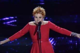 Ornella Vanoni στο Sanremo 2023 – Θρυλική Ιταλίδα τραγουδίστρια