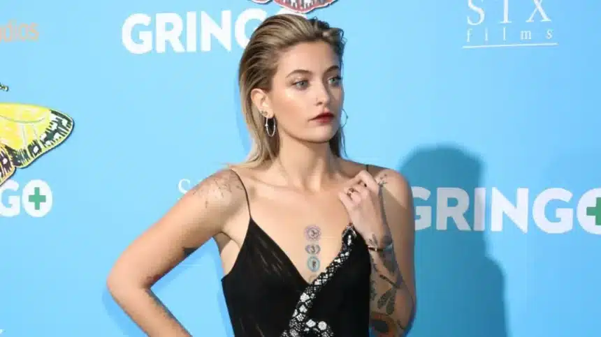 Η Paris Jackson εμφανίζεται σε εκδήλωση, αποφασισμένη να υπερασπιστεί την περιουσία και την παρακαταθήκη του πατέρα της, Michael Jackson