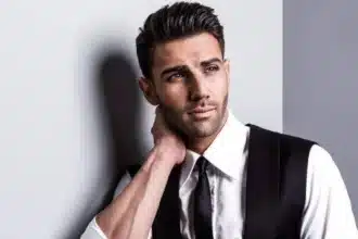 Petros Iakovidis Meine Koimasai Apopse Allou black and white love story music video