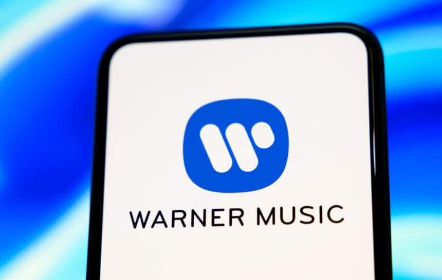 Warner Music Suno AI συνεργασία 2025 συμφωνία μουσική βιομηχανία