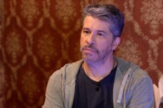 Χάρης Βαρθακούρης Αντέχω τραγούδι Panik Oxygen σειρά Να Μ’ Αγαπάς