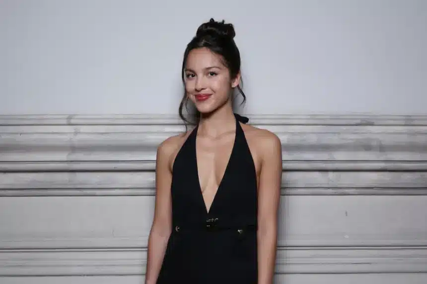 Olivia Rodrigo μιλά για τον Harry Styles στο podcast Music Makes Us