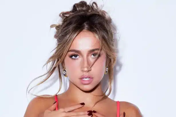 Tate McRae Rolling Stone εξώφυλλο σεξουαλικοποίηση ενδυνάμωση