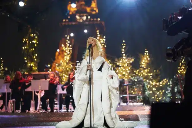 Christina Aguilera στο Παρίσι για το τηλεοπτικό special Christmas in Paris