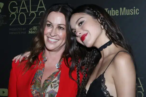 Olivia Rodrigo αποκαλύπτει το άλμπουμ που την εμπνέει