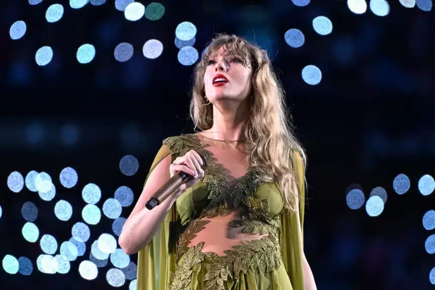 Taylor Swift συγκινημένη στο ντοκιμαντέρ The End of an Era μιλά για τη Βιέννη