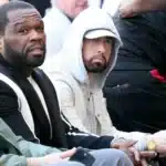50 Cent στη σκηνή με μικρόφωνο – από την άρνηση στην κορυφή της μουσικής