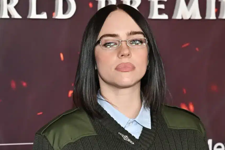 Billie Eilish καταγγέλλει την ICE μετά τη δολοφονία στη Μινεάπολη