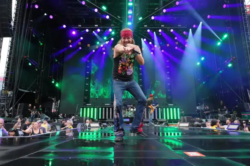 Poison akyrwsi epanenosis logo hrimaton Bret Michaels