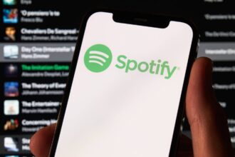 Σάλος στη Σουηδία – Viral AI τραγούδι με εκατομμύρια streams αποκλείστηκε από τα charts