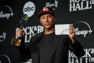 Tom Morello κυβέρνηση Trump ναζιστικό σύνθημα