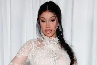 : Cardi B απαντά σε fan και μιλά για την αυθεντικότητα και τη φήμη