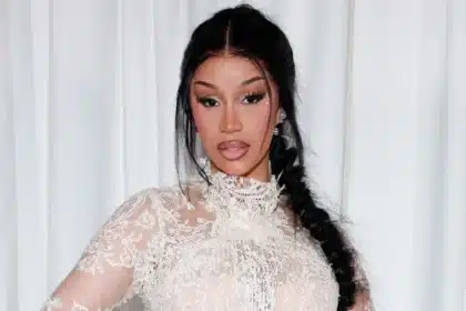 : Cardi B απαντά σε fan και μιλά για την αυθεντικότητα και τη φήμη