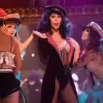 Cher στην ταινία Burlesque τραγουδά You Haven’t Seen the Last of Me