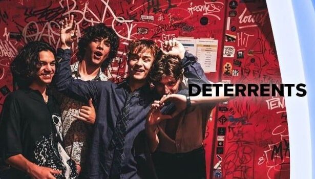 Charli XCX ερμηνεύει το Wall Of Sound από τα Ανεμοδαρμένα Ύψη