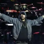 Eminem σε σπάνια live εμφάνιση στο Detroit σε κλειστή εκδήλωση