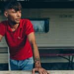 Louis Tomlinson μιλά για αυτοπεποίθηση και το νέο album How Did I Get Here