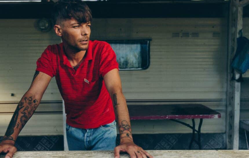 Louis Tomlinson μιλά για αυτοπεποίθηση και το νέο album How Did I Get Here