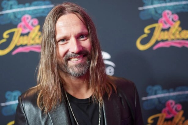 Max Martin παραγωγός pop μουσικής πίσω από επιτυχίες των Taylor Swift Britney Spears The Weeknd