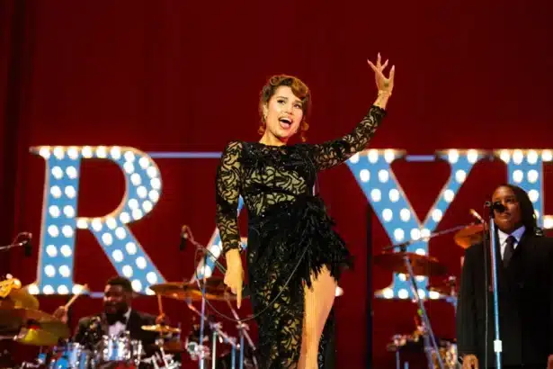 Η RAYE καταρρίπτει ρεκόρ με το τραγούδι Where Is My Husband στο Billboard Hot 100