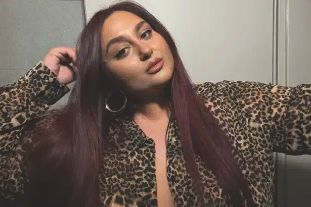 Η Χρυσηίδα Γκαγκούτη τραγουδά τη μπαλάντα “Πες και θα’ ρθω”